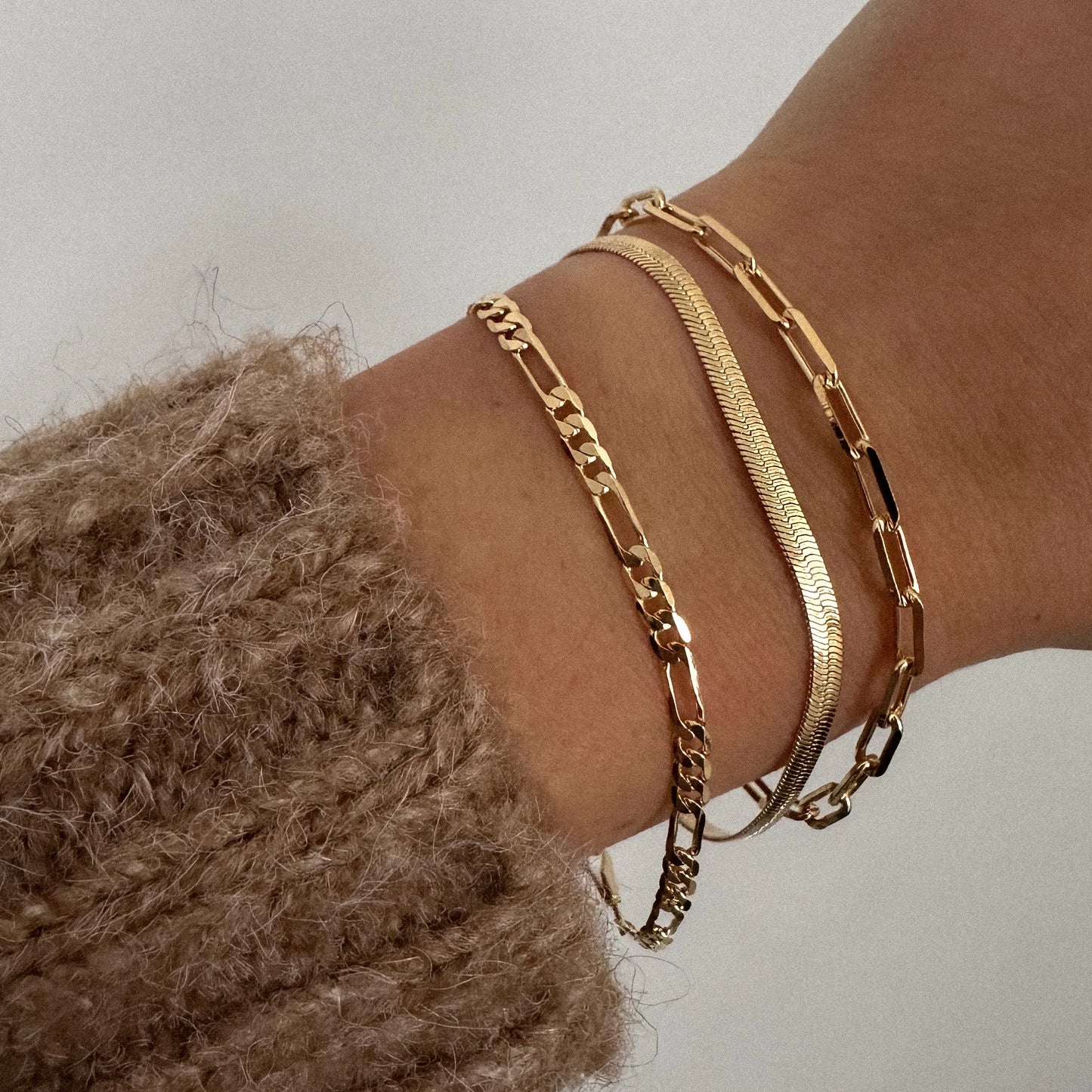 FIGARO CHAIN BRACELET DAINTY GOLD