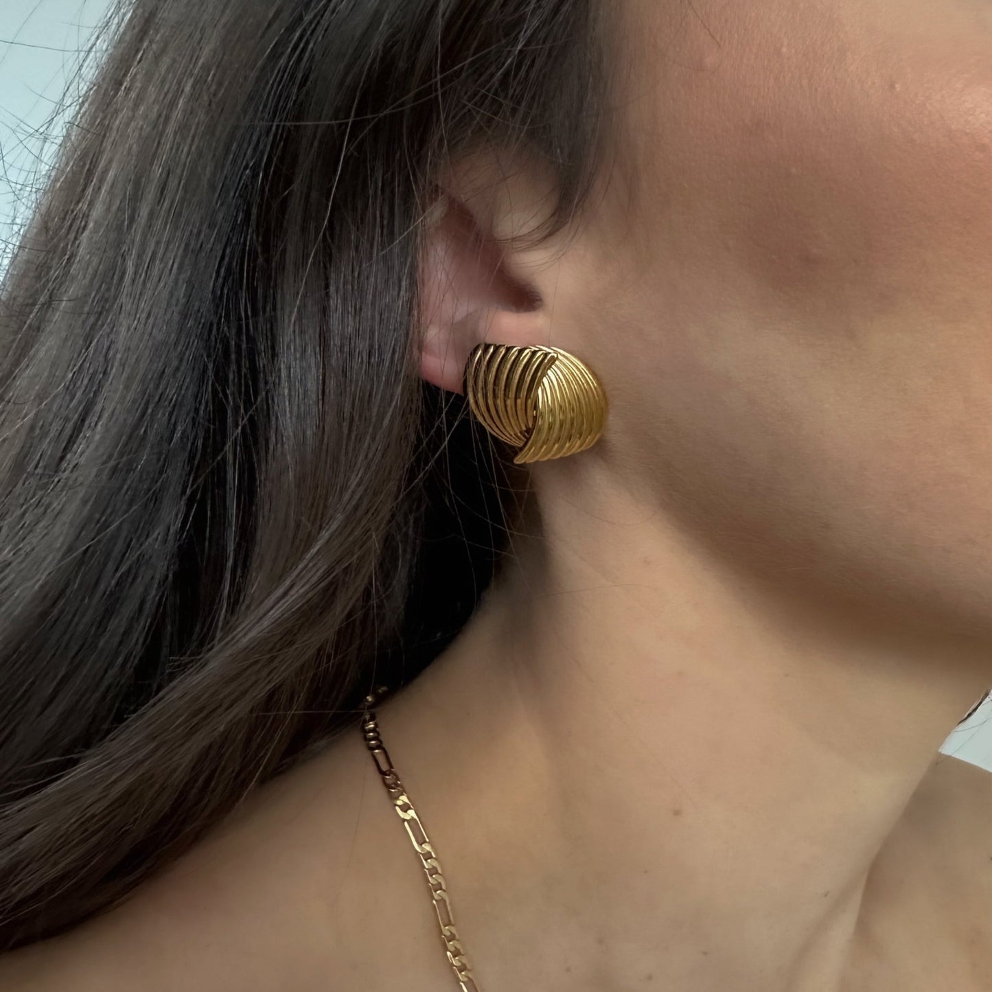 MIMI CHUNKY STUD VINTAGE EARRINGS GOLD