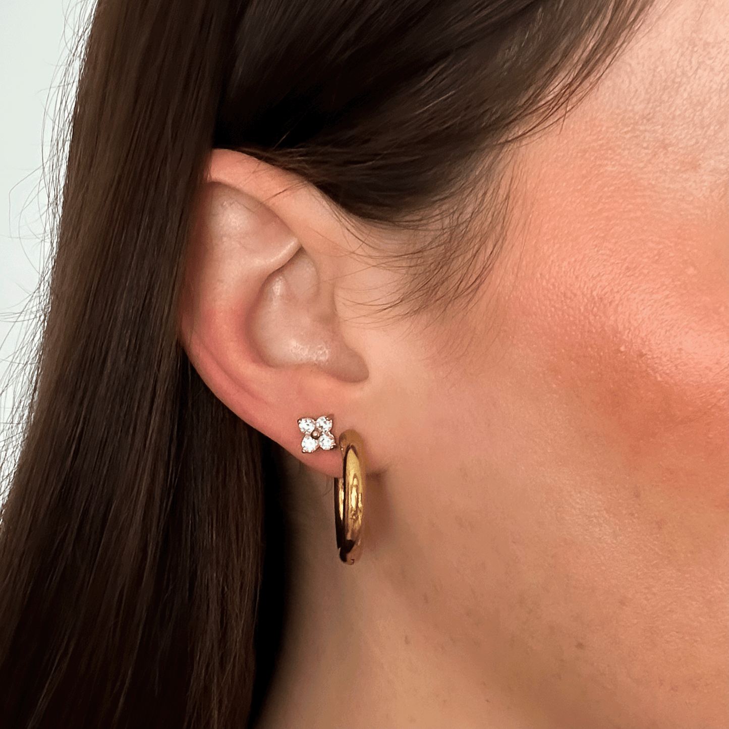 SOPHIA SMALL SHINY STUD EARRINGS SILVER