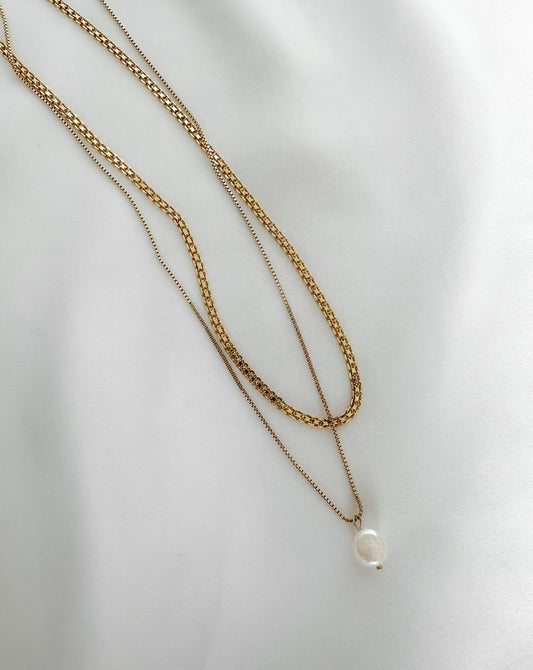 Mara Large Pearl Necklace