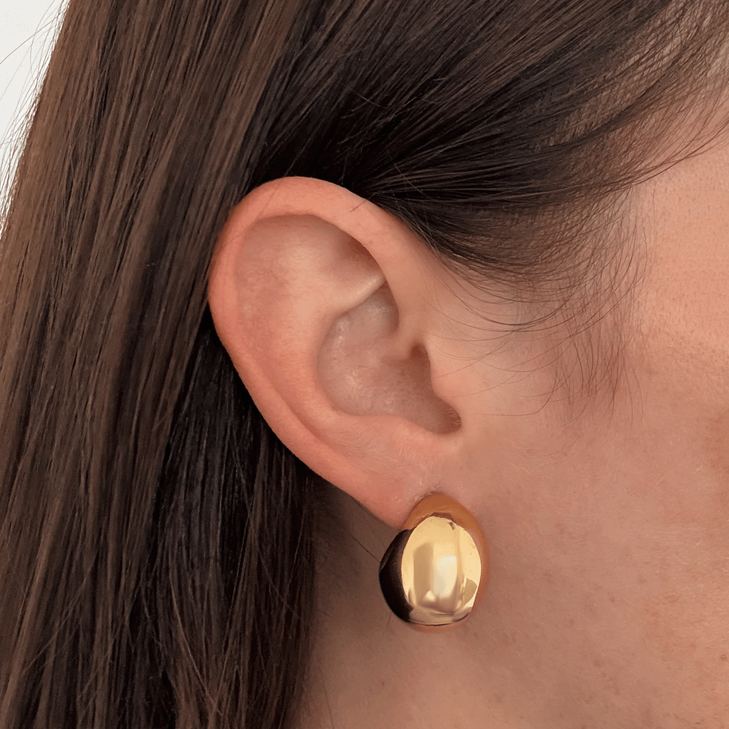 CHUNKY DOME STUD EARRINGS GOLD