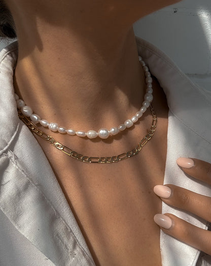 CINDY PEARL NECKLACE