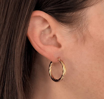 TWIST MEDIUM HOOPS GOLD