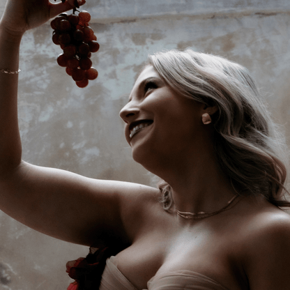 AVA VINTAGE STATEMENT STUDS GOLD