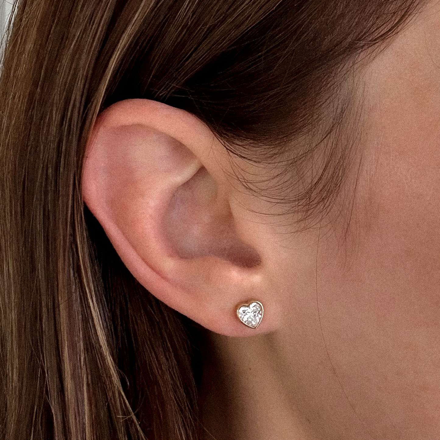 SMALL HEART STUD EARRINGS GOLD