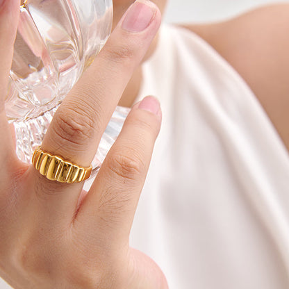 Geometric Texture Ring