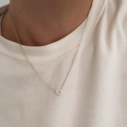 SMALL HEART NECKLACE SILVER